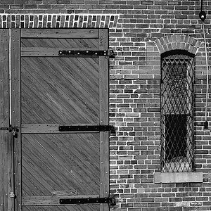 old_door_FT_Pickens