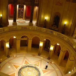 Capitol rotunda, St. Paul, mn
