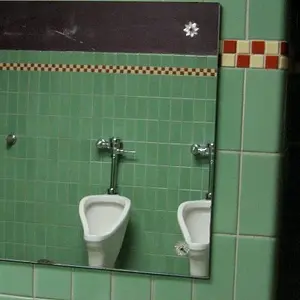 07janphoto60-deco urinals