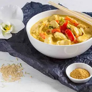 Thai Curry in a bowl on wood