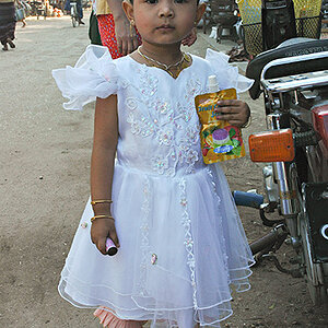 Little girl in Bagan