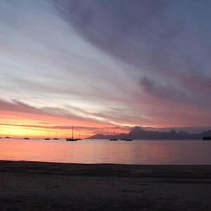 nov07photo09-Tahitian sunrise