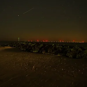 Gunfleet windfarm at night
