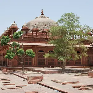 another pic of  Sikri Dargah
