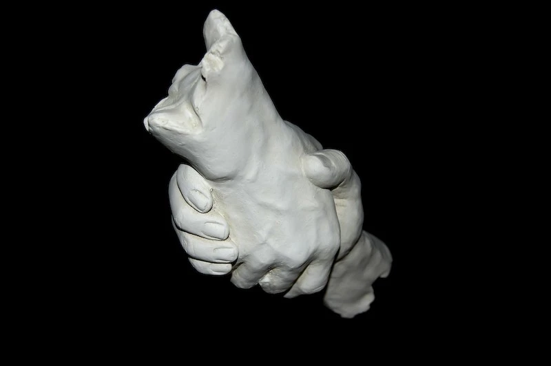 22332-Hands1-1-2
