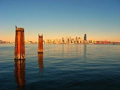 2563072242_ae8b3cf033_m