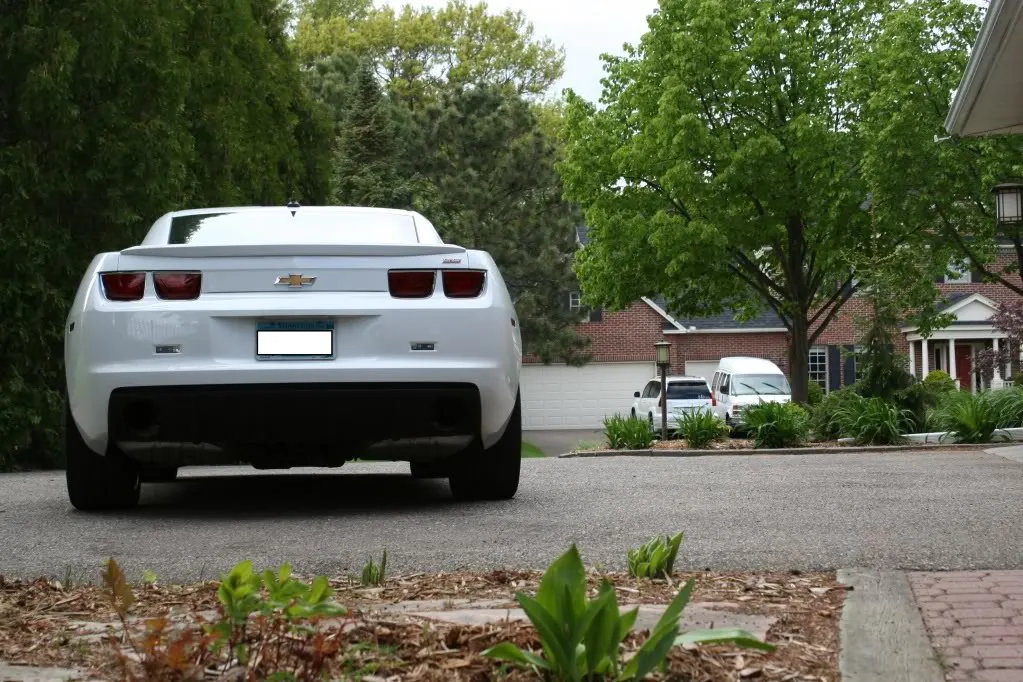 912