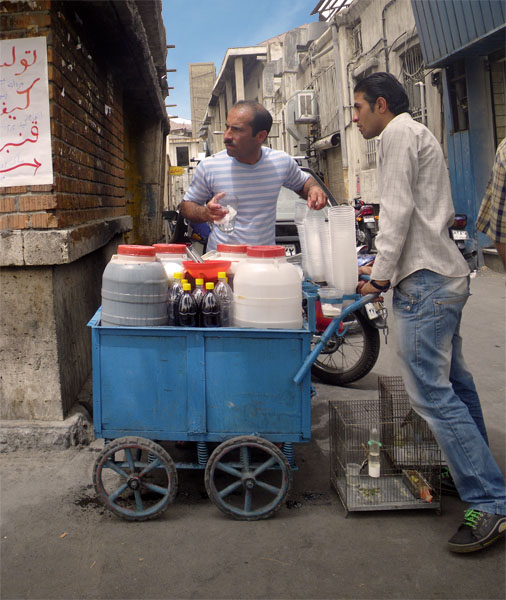 Albaloo Foroosh & his customer