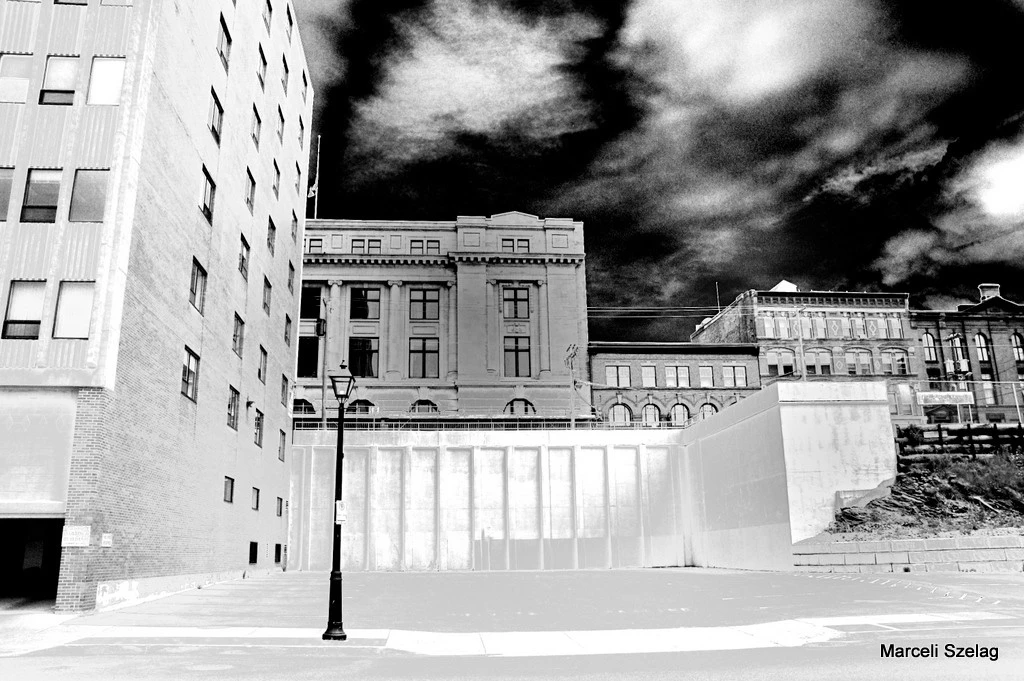 BLue levels BW