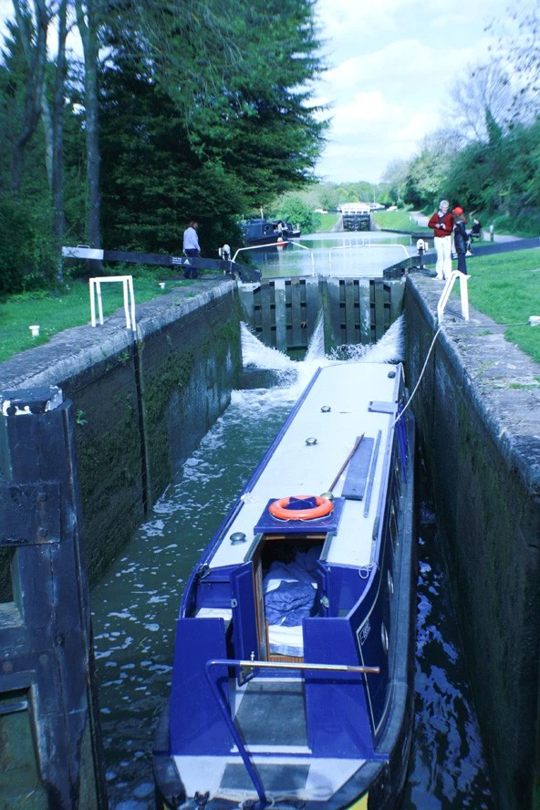 caen hill locks