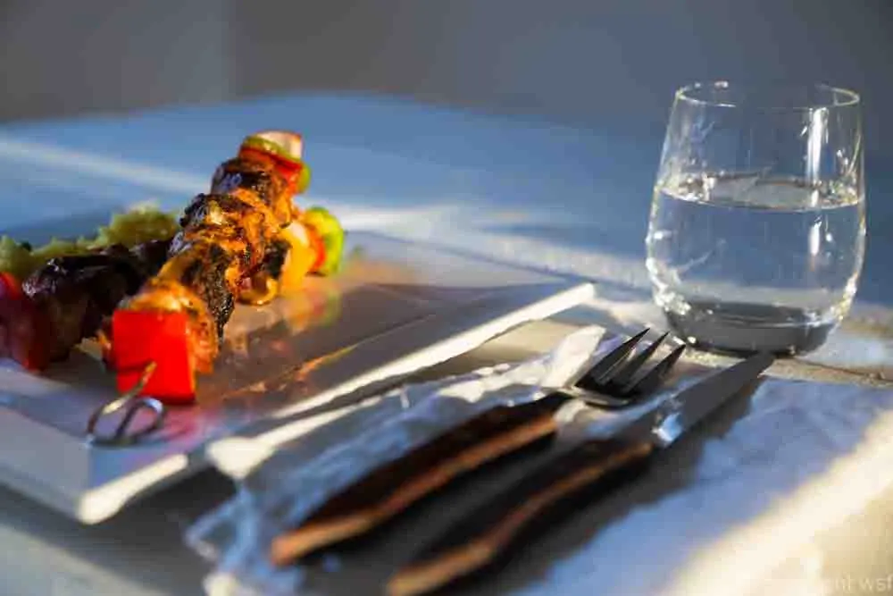 Chicken skewers with curry rice