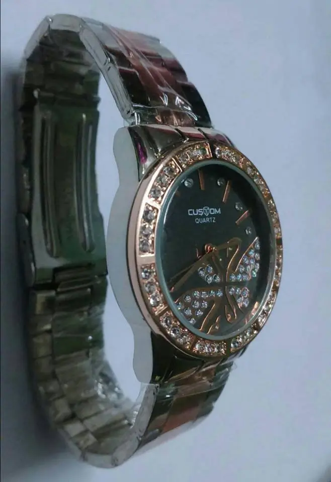 CUSTOM QUARTZ
