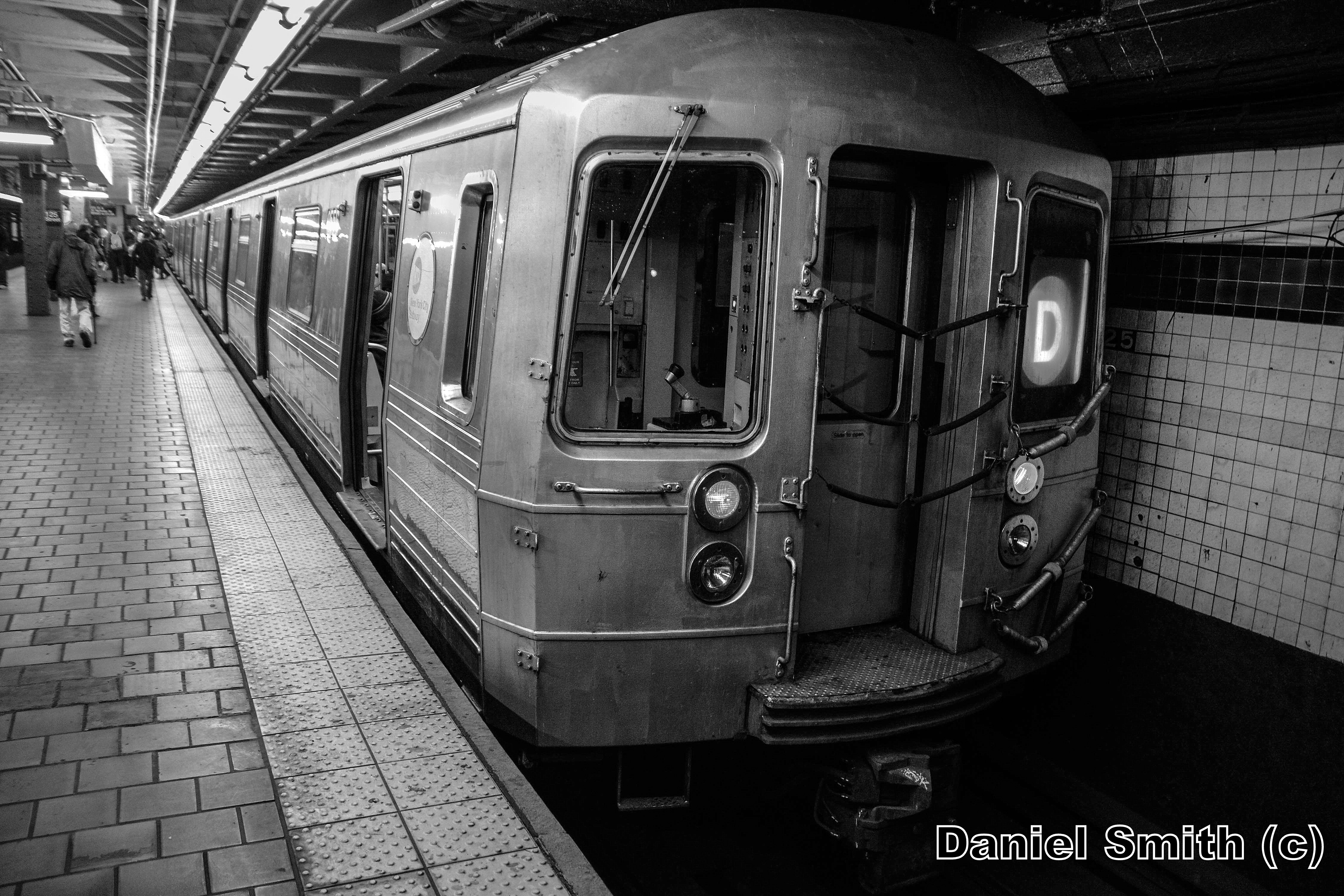 D Train At 125th Street