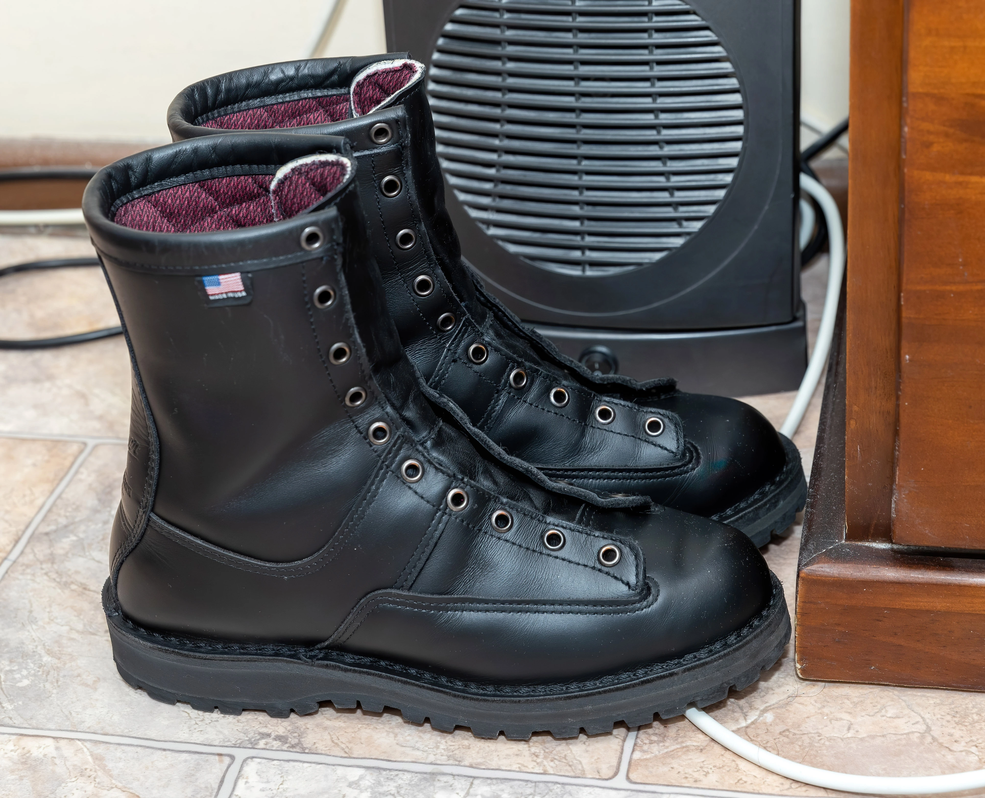 Danner Recon 8" Black 200G