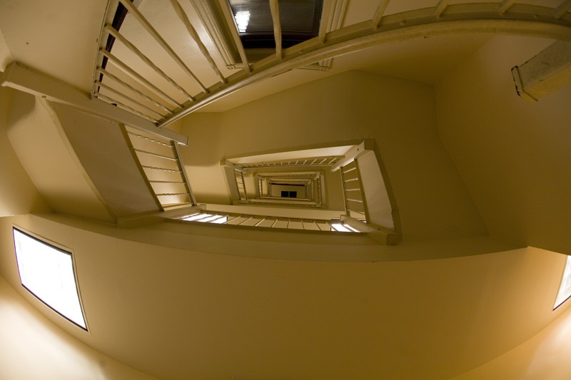 dec08photo27-stairwell