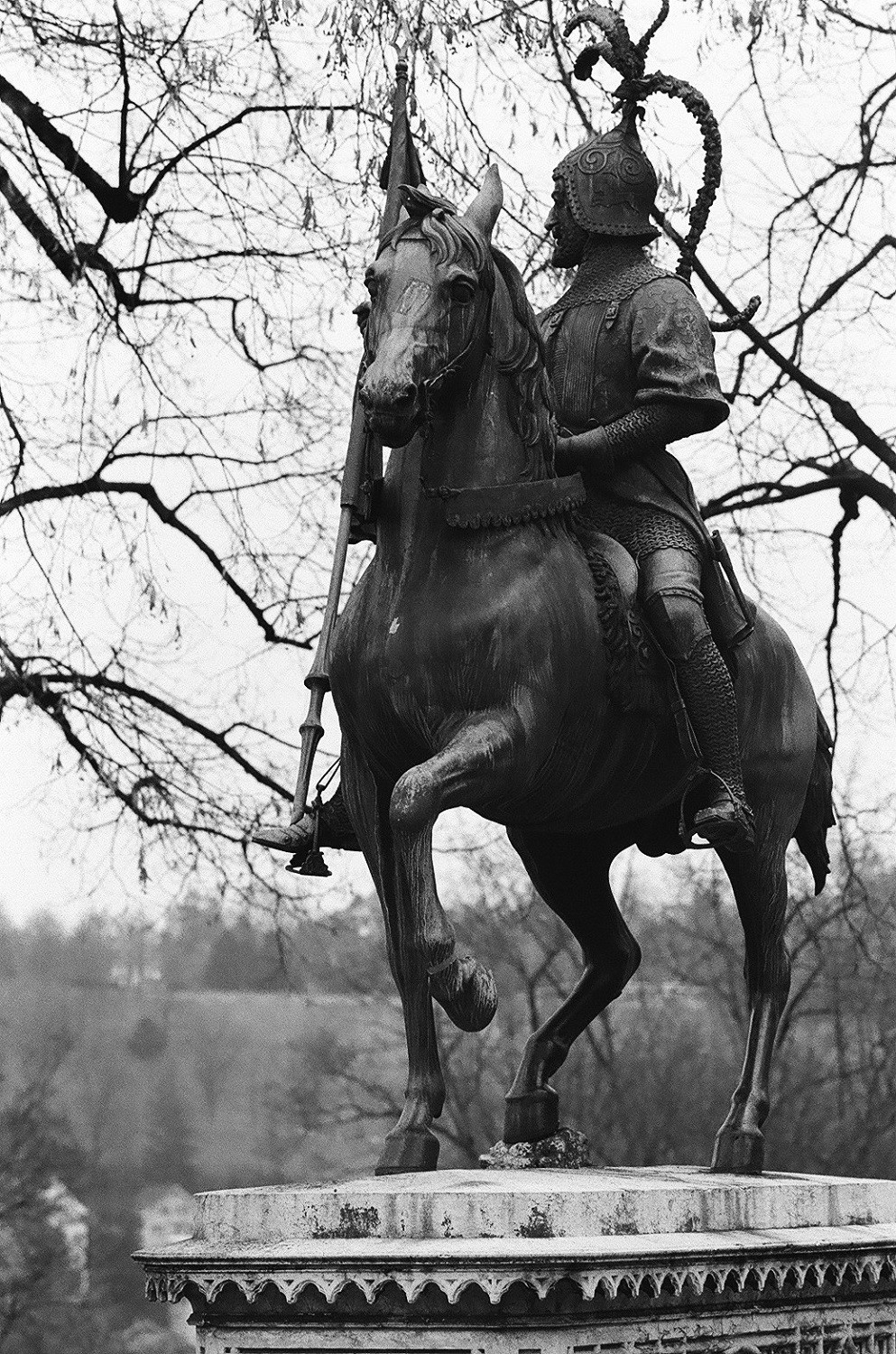 equestrian statue