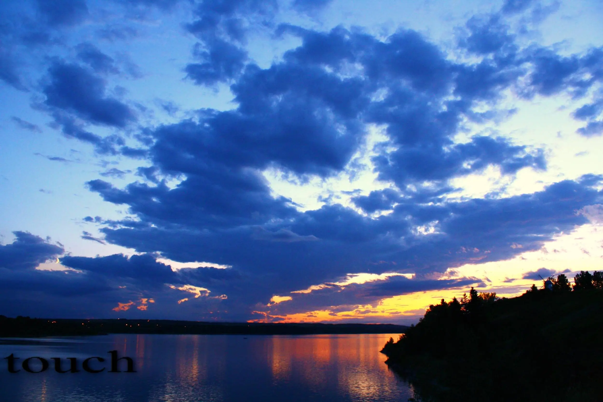 Evening at the reservoir