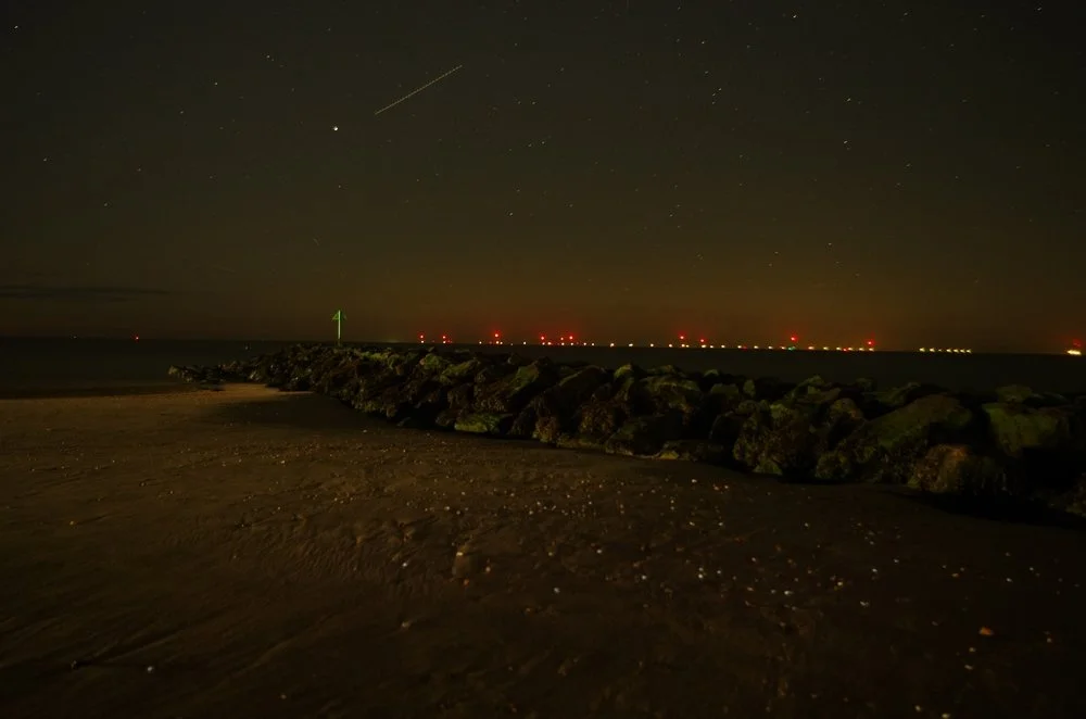 Gunfleet windfarm at night