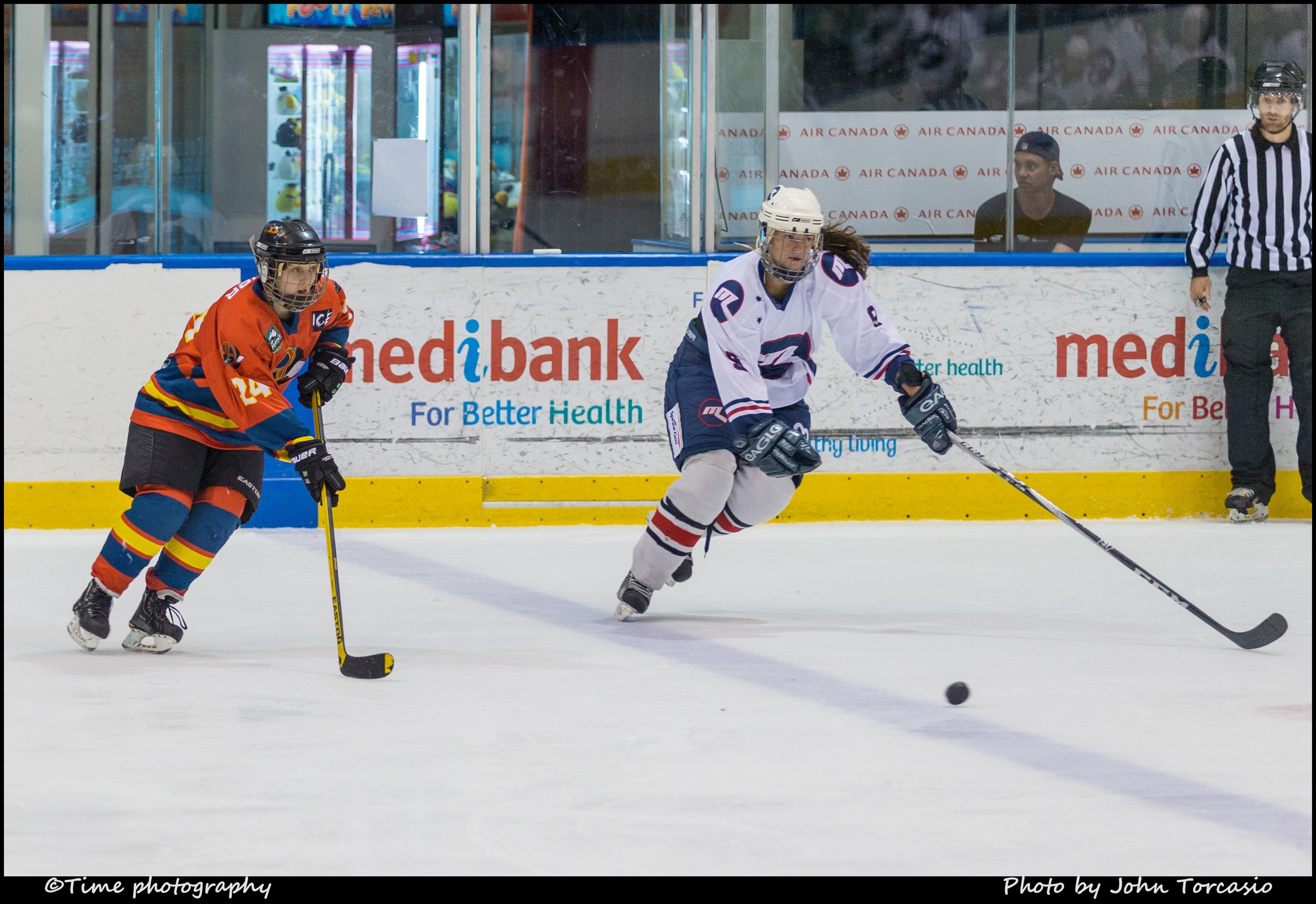 Melbourne ice: Ice hockey