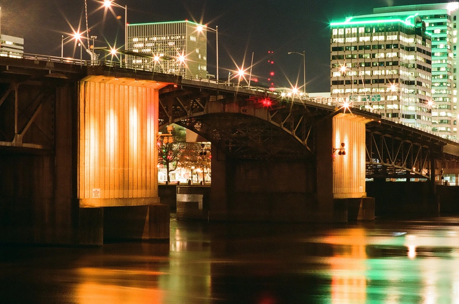 Morrison Bridge, In Portland
