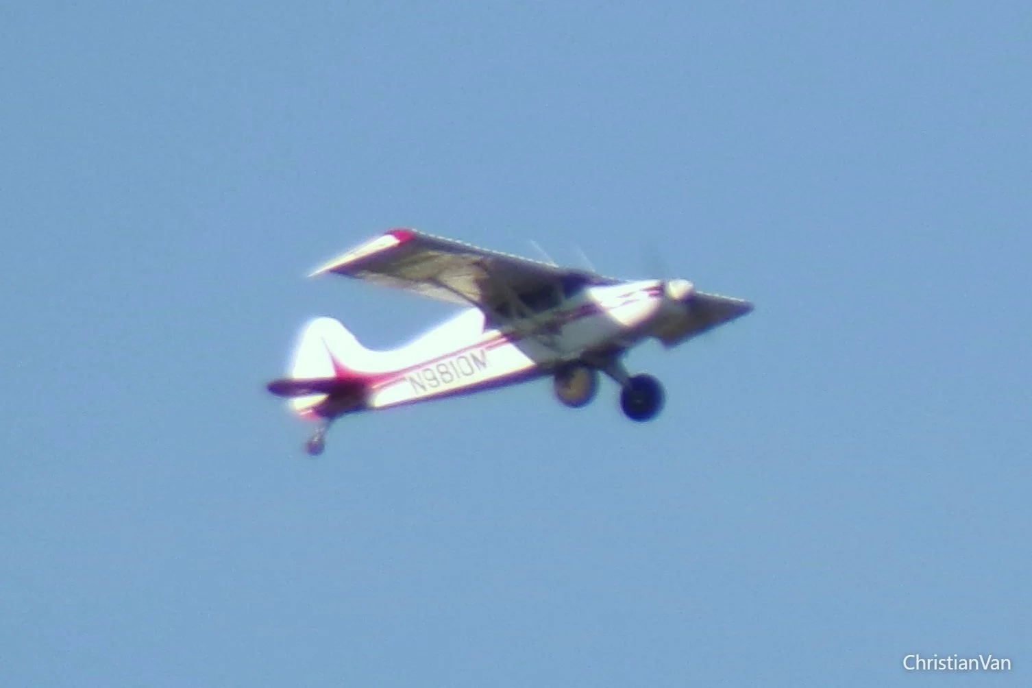 N9810M airplane #1.webp