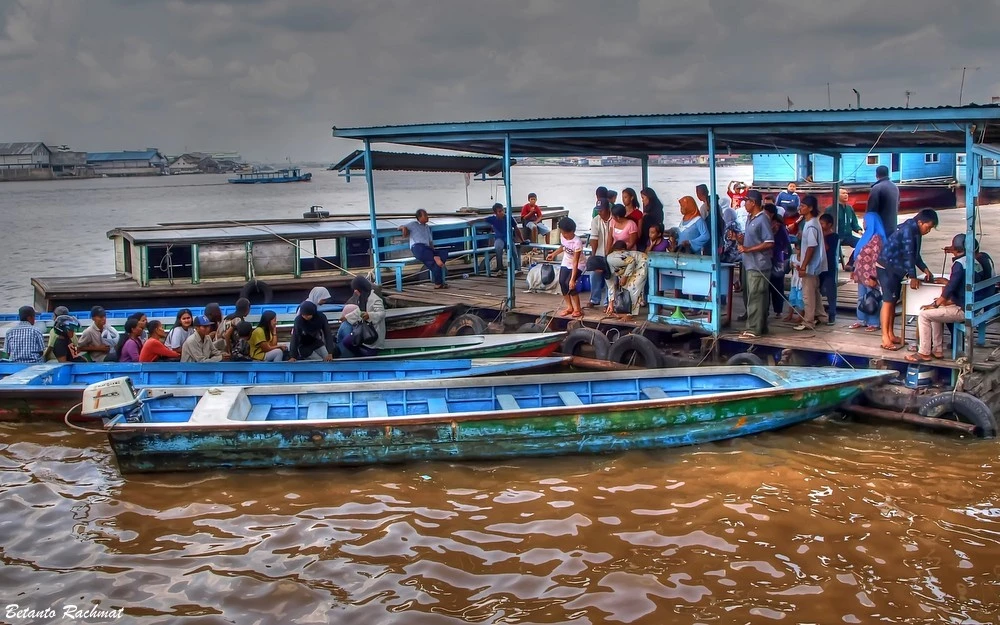 People in HDR