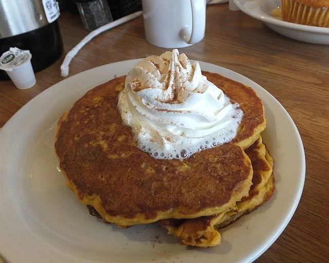 Perkins_Pumpkin_Pancakes