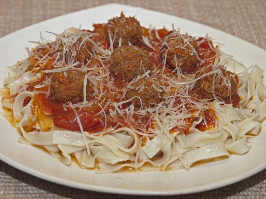 Spagetti and meatballs