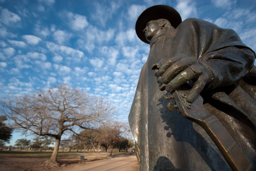 Stevie Ray Vaughn Statue