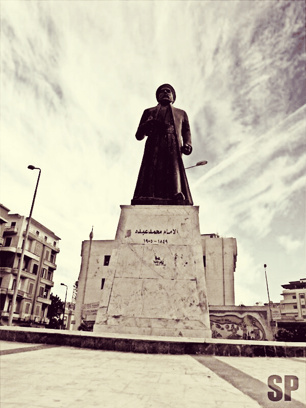 street photography , statue