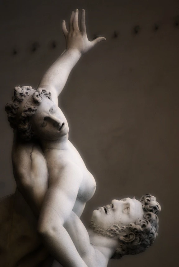 Tragic_statue3