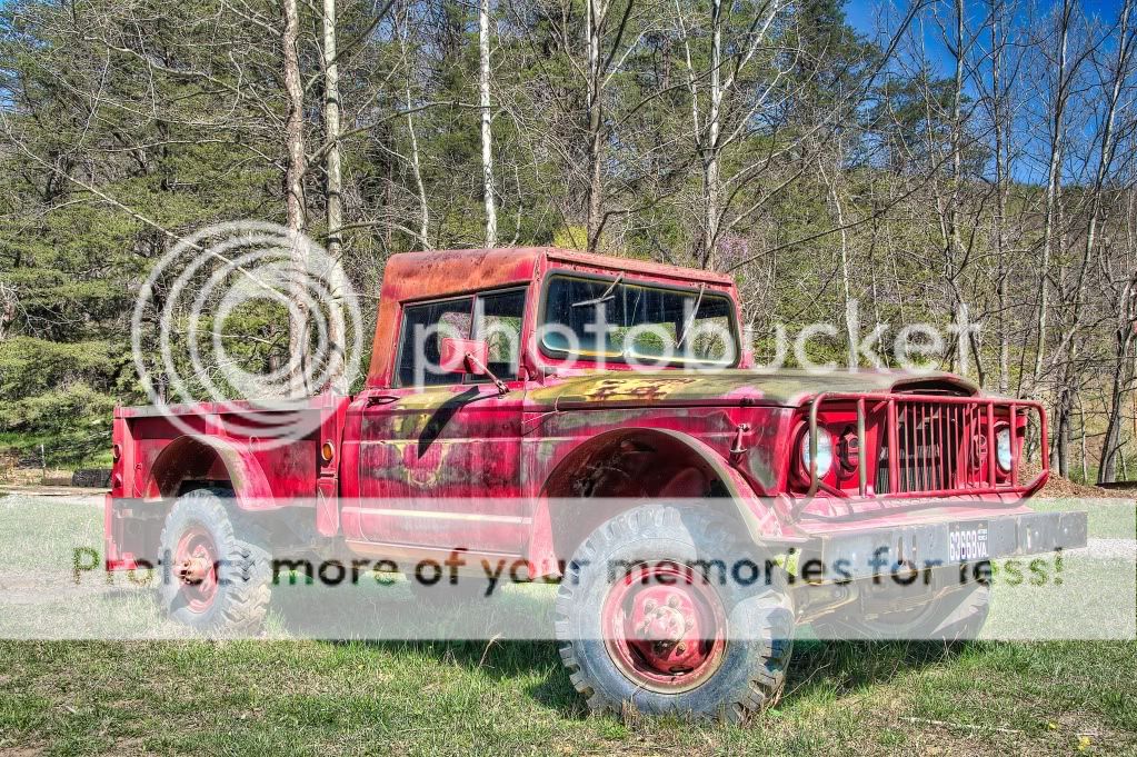 oldredtruck.jpg