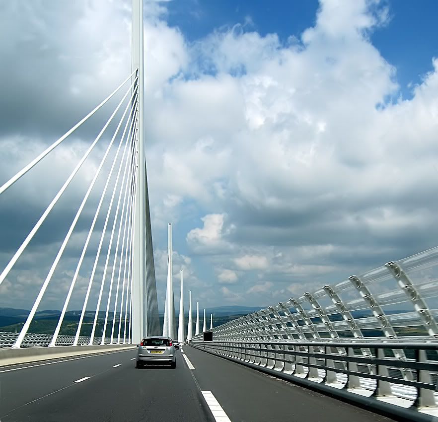 Millau-Bridge-221.jpg