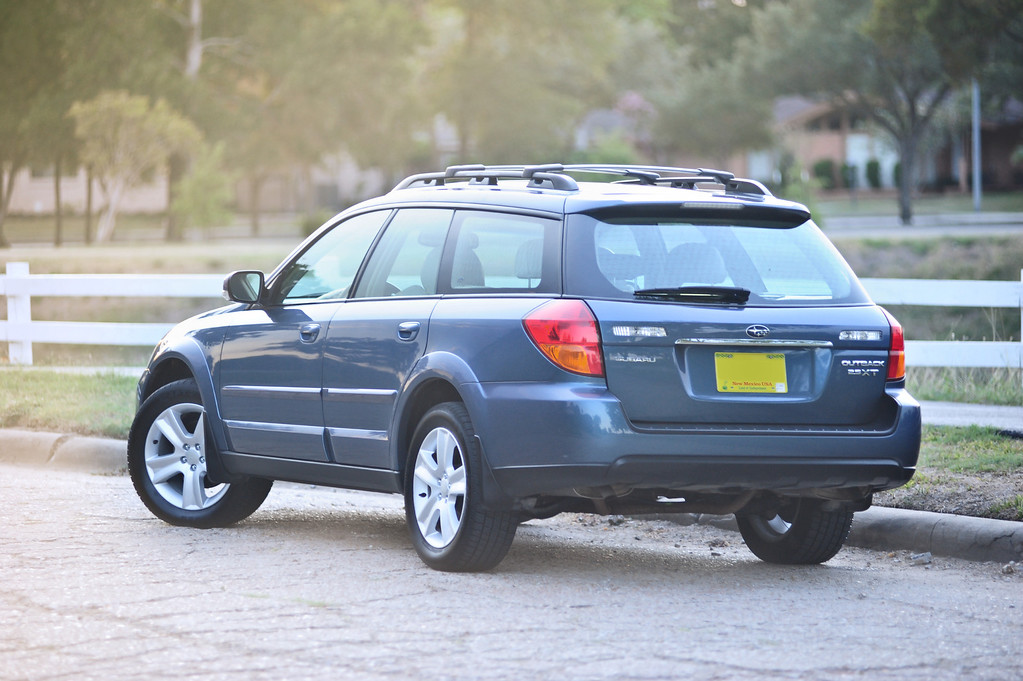 Rear-3-4-Close-XL.jpg