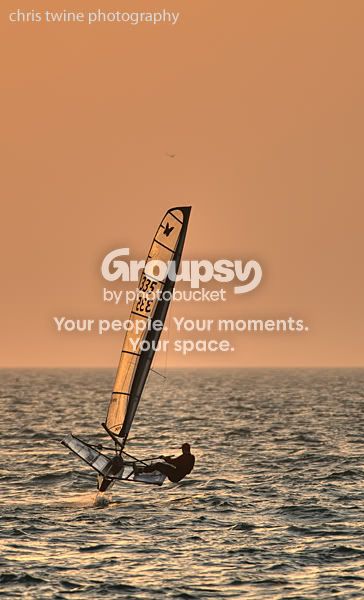 flyboat2small.jpg