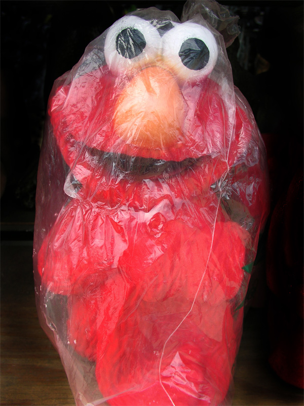 Elmo-UE-L.jpg