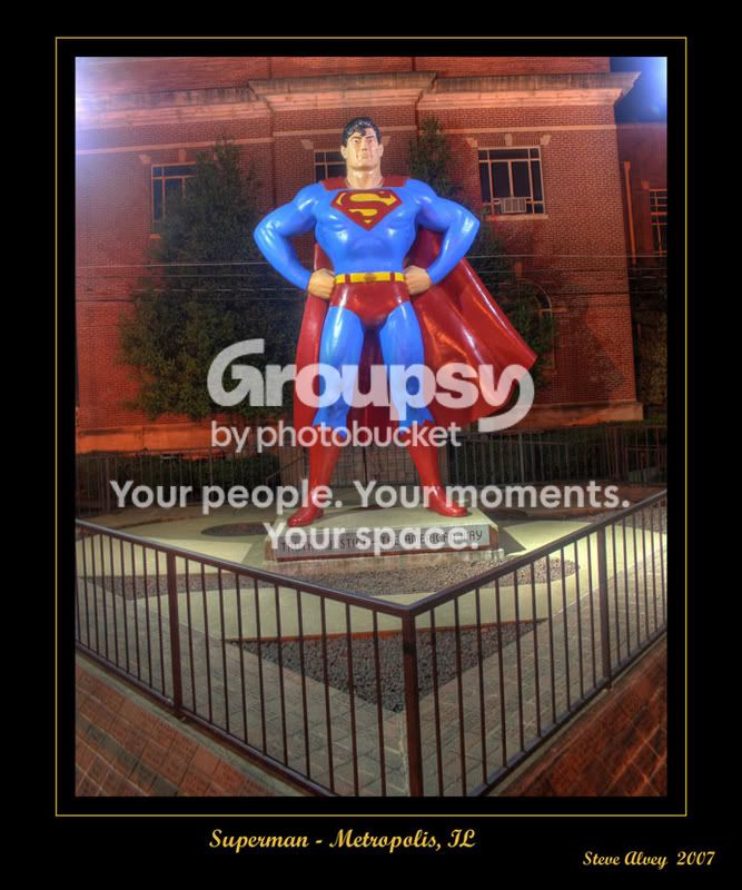 Superman-Statue-3646b.jpg