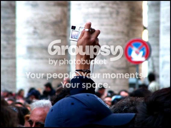 Romecamerahand.jpg