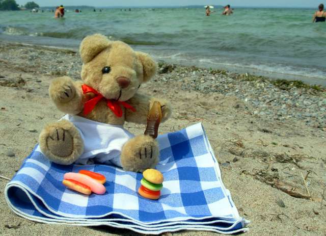 beach2dj4.jpg