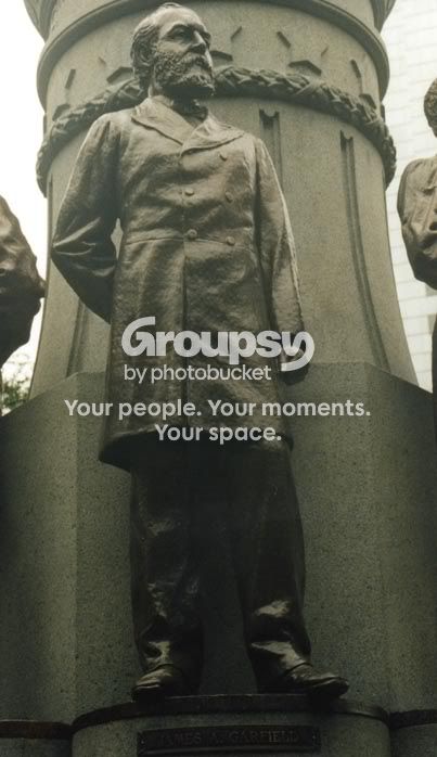 ColStatue005.jpg