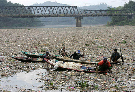 plasticrubbish3R_468x319.jpg