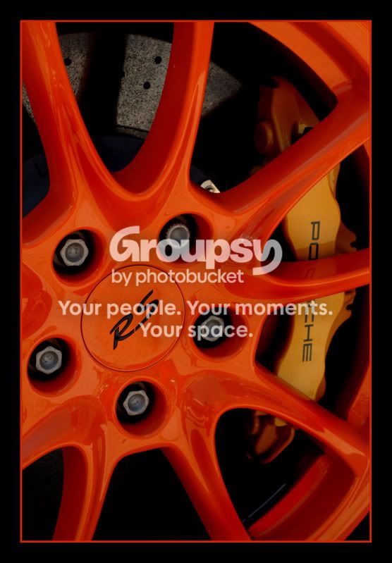PorscheGT3RSwheelborder3.jpg
