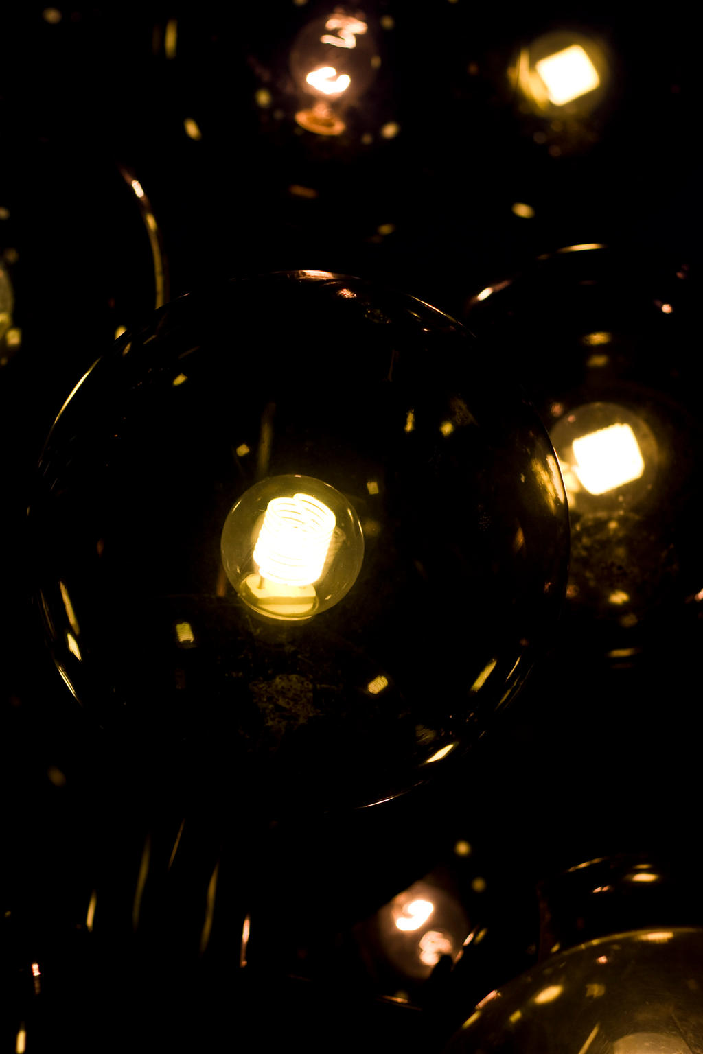 Light_Cluster_by_sideways_8.jpg