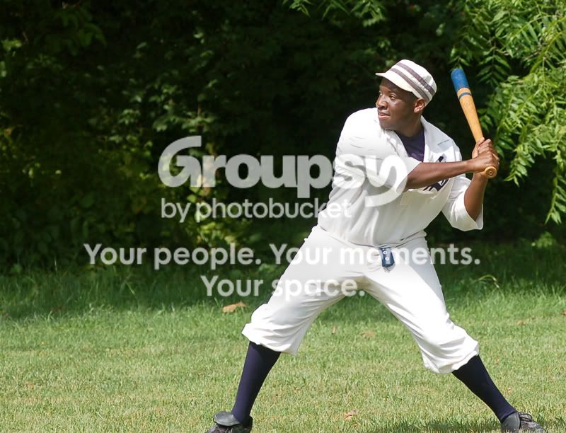 BlueSoxHit002.jpg