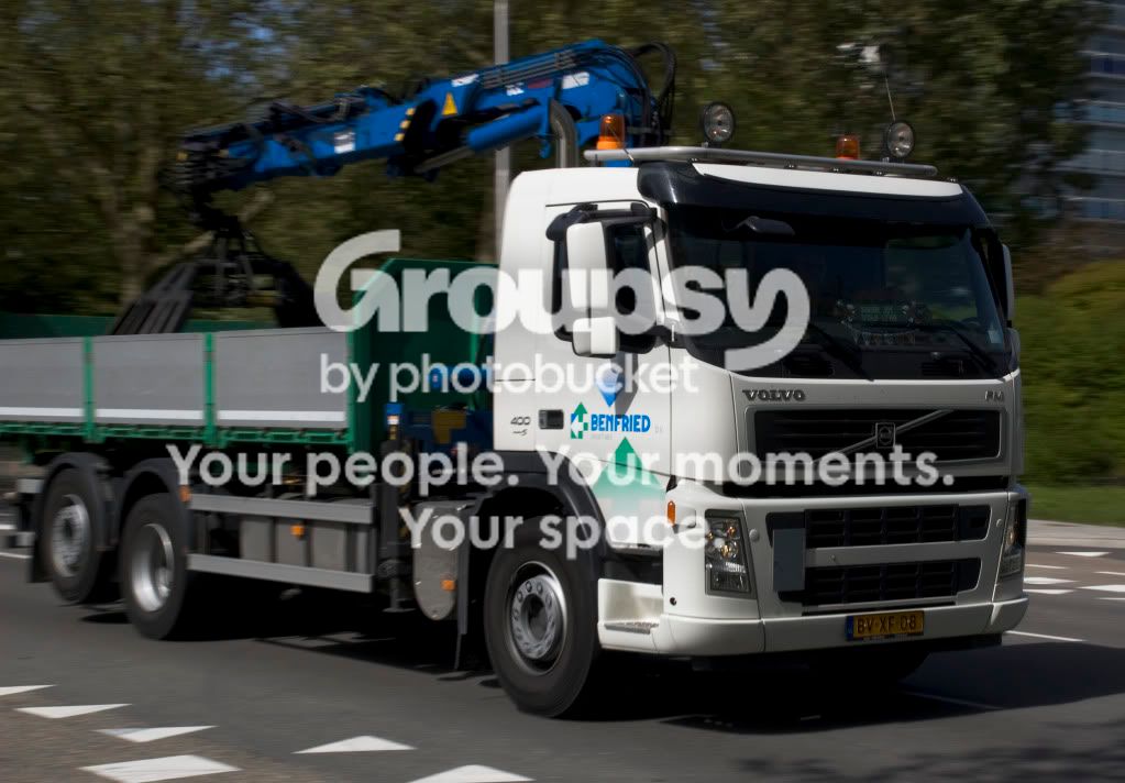 MovingVehicles04.jpg
