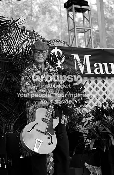 ukukeshow5guitnet2.jpg