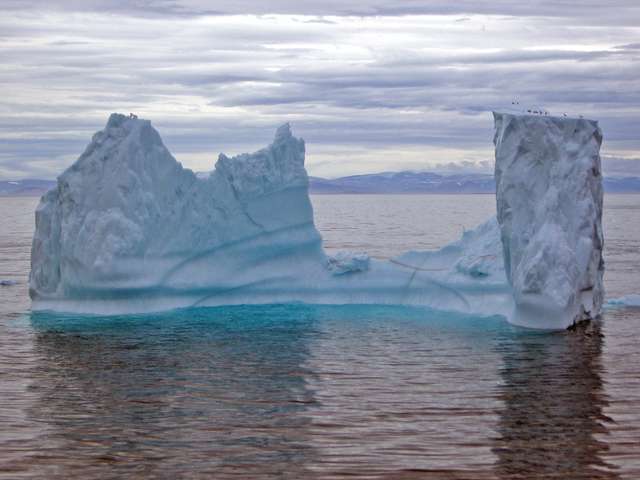 arcticaugust2005010v2.jpg