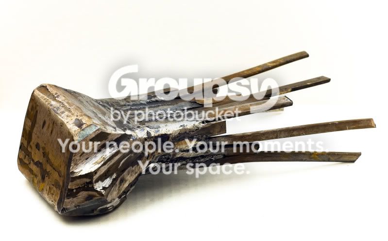 gladiatorsglove.jpg