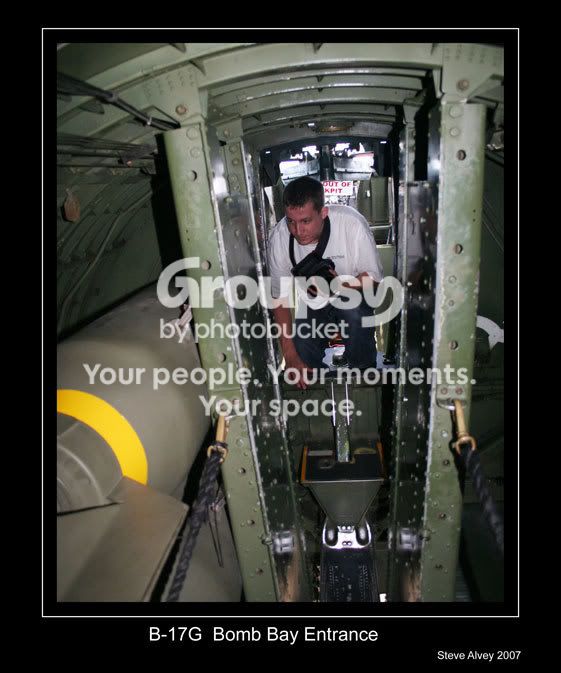 B-17G-entrance-to-bomb-bay-.jpg