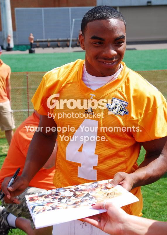 OrangeWhiteGame0660001.jpg